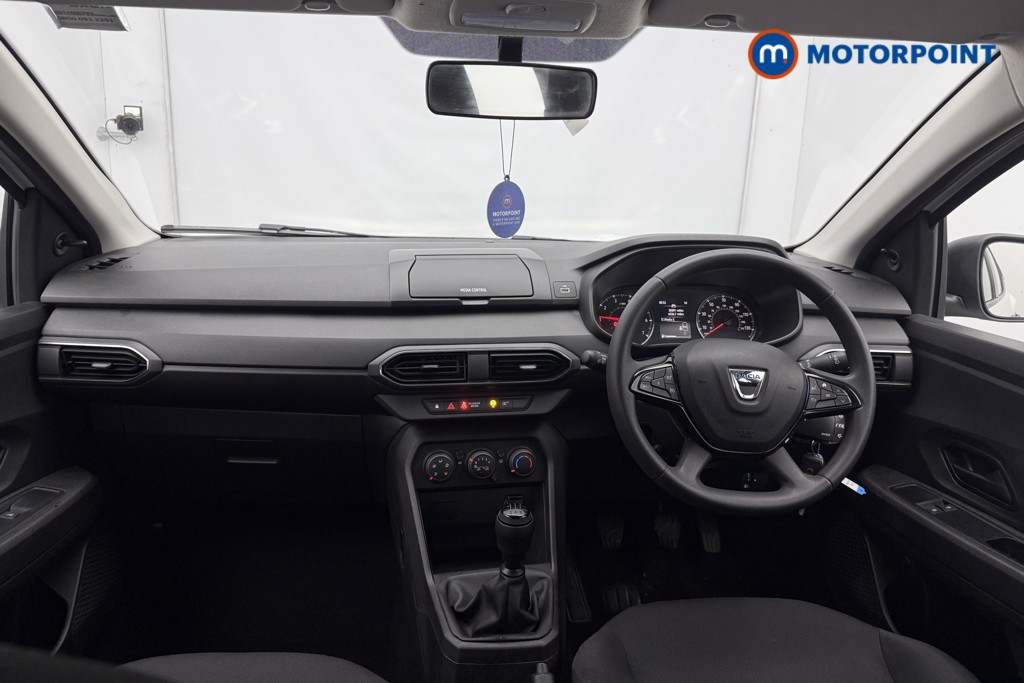 Dacia Sandero Essential Manual Petrol Hatchback - Stock Number (1572333) - 1st supplementary image