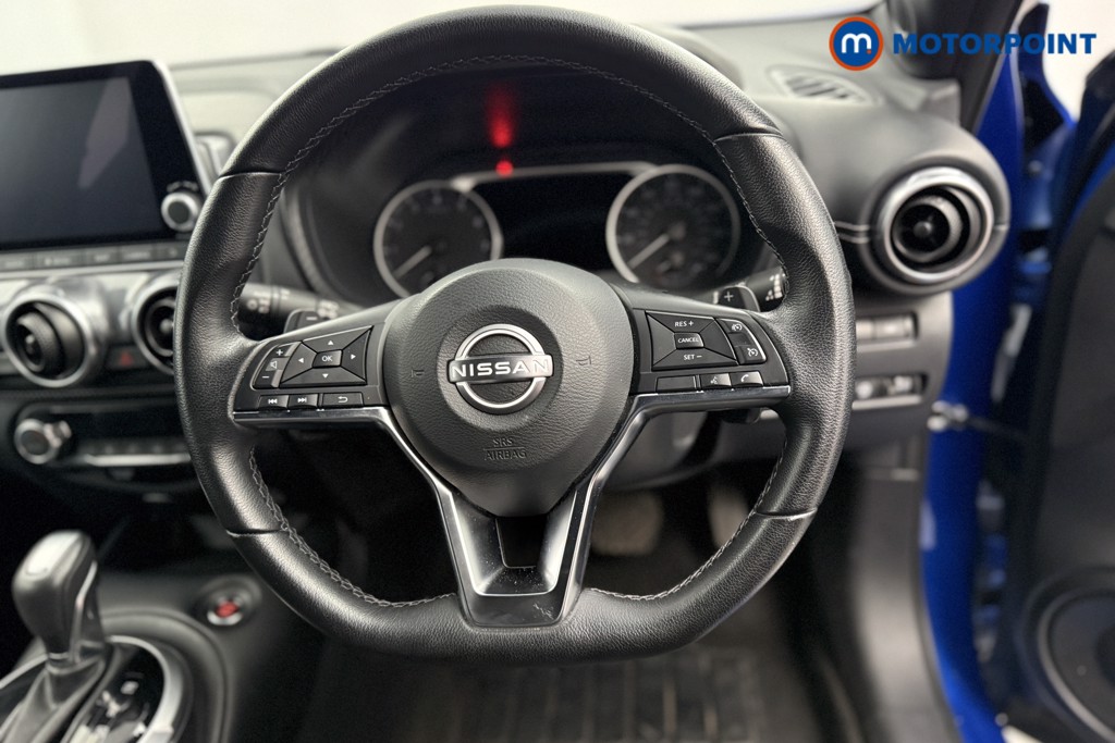 Nissan Juke N-Connecta Automatic Petrol SUV - Stock Number (1572665) - 2nd supplementary image