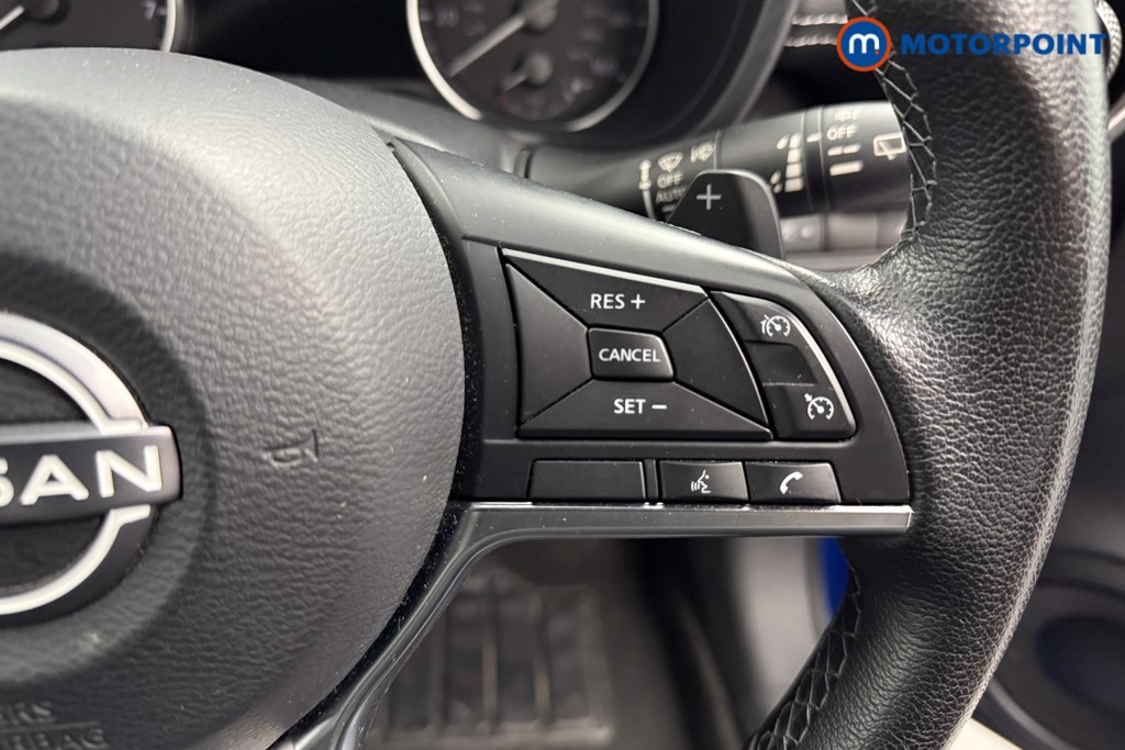 Nissan Juke N-Connecta Automatic Petrol SUV - Stock Number (1572665) - 4th supplementary image
