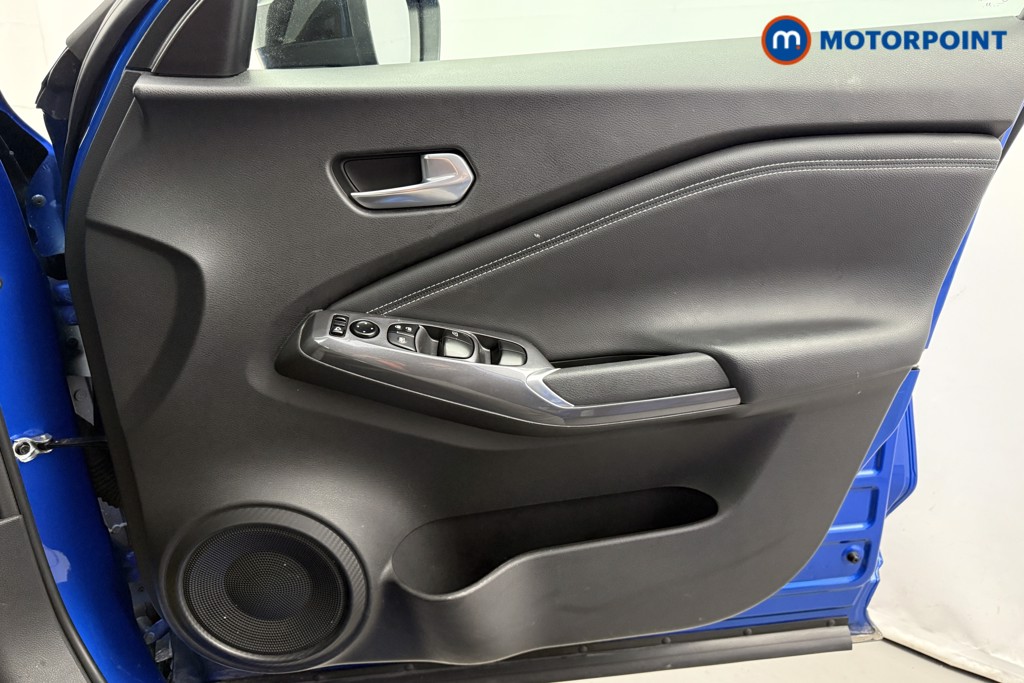 Nissan Juke N-Connecta Automatic Petrol SUV - Stock Number (1572665) - 13th supplementary image