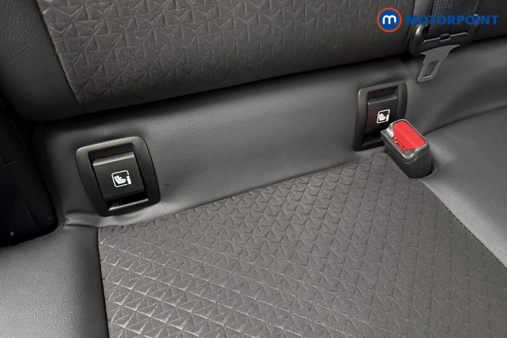 Nissan Juke N-Connecta Automatic Petrol SUV - Stock Number (1572665) - 18th supplementary image