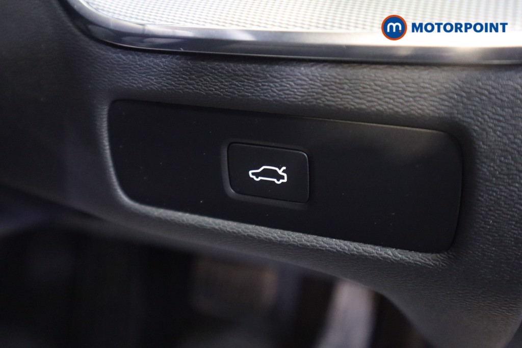 Volvo Xc60 Plus Black Edition Automatic Petrol SUV - Stock Number (1572787) - 10th supplementary image