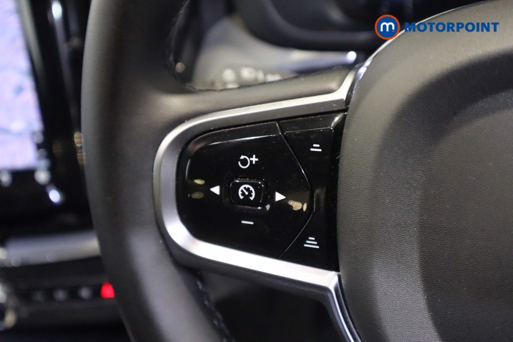 Volvo Xc60 Plus Black Edition Automatic Petrol SUV - Stock Number (1572787) - 12th supplementary image