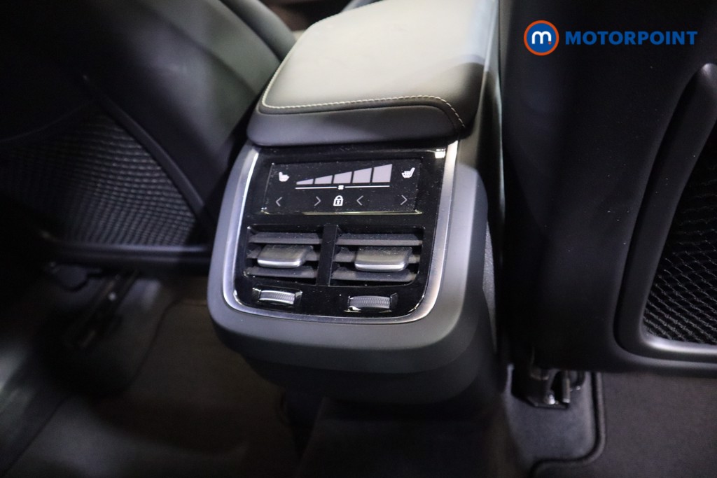Volvo Xc60 Plus Black Edition Automatic Petrol SUV - Stock Number (1572787) - 15th supplementary image