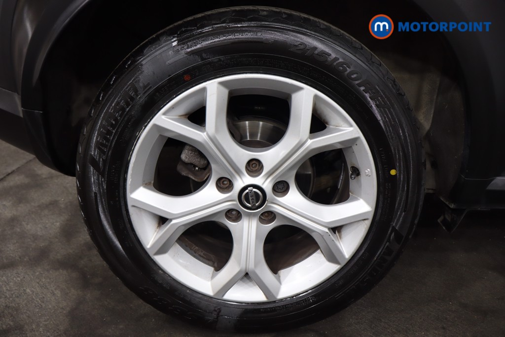 Nissan Juke N-Connecta Manual Petrol SUV - Stock Number (1572799) - 24th supplementary image