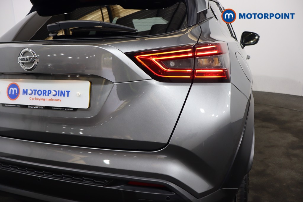 Nissan Juke N-Connecta Manual Petrol SUV - Stock Number (1572799) - 29th supplementary image