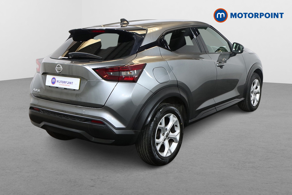 Nissan Juke N-Connecta Manual Petrol SUV - Stock Number (1572799) - Drivers side rear corner