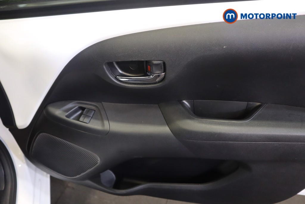 Peugeot 108 Allure Manual Petrol Hatchback - Stock Number (1573280) - 29th supplementary image