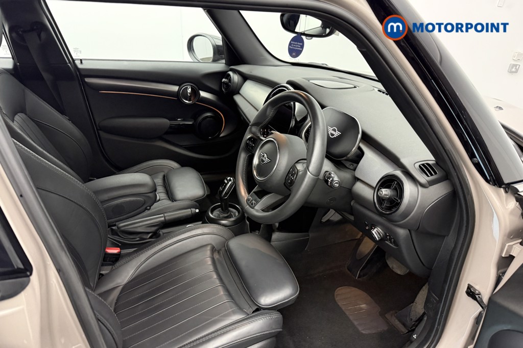 Mini Hatchback Cooper S Exclusive Automatic Petrol Hatchback - Stock Number (1573564) - 3rd supplementary image
