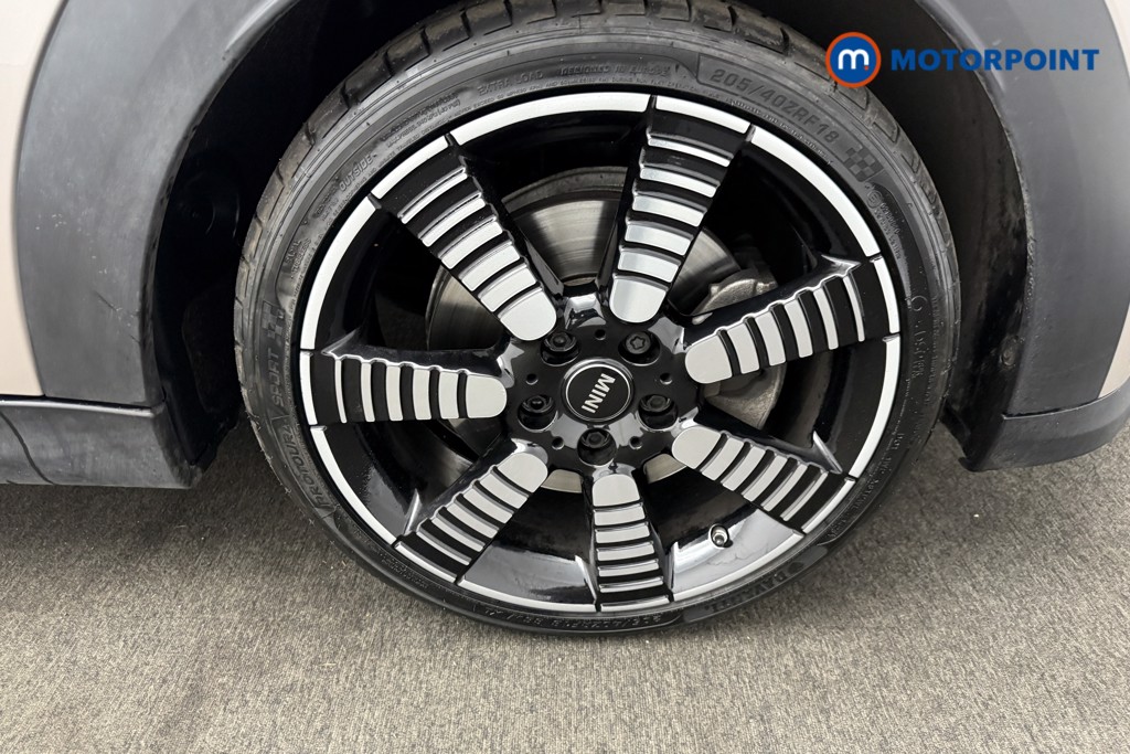 Mini Hatchback Cooper S Exclusive Automatic Petrol Hatchback - Stock Number (1573564) - 19th supplementary image