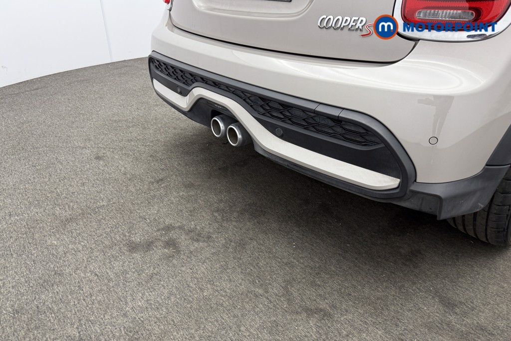 Mini Hatchback Cooper S Exclusive Automatic Petrol Hatchback - Stock Number (1573564) - 23rd supplementary image