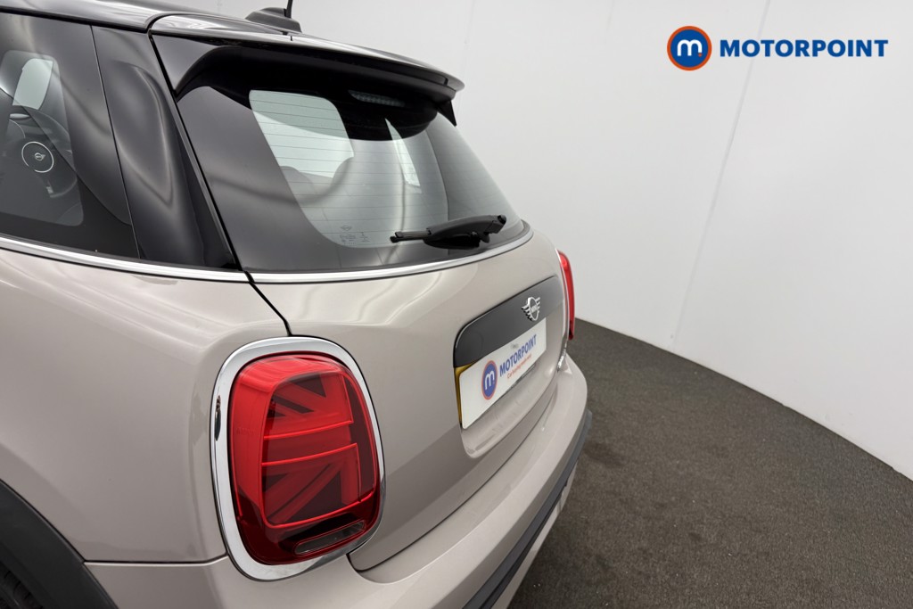 Mini Hatchback Cooper S Exclusive Automatic Petrol Hatchback - Stock Number (1573564) - 24th supplementary image
