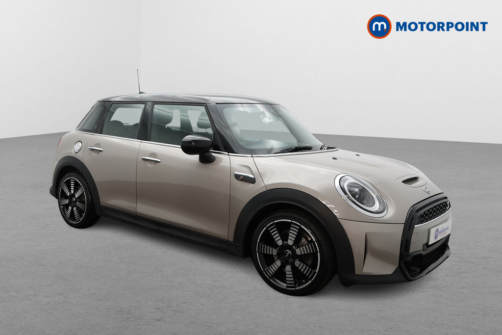 Mini Hatchback Cooper S Exclusive Automatic Petrol Hatchback - Stock Number (1573564) - Drivers side front corner