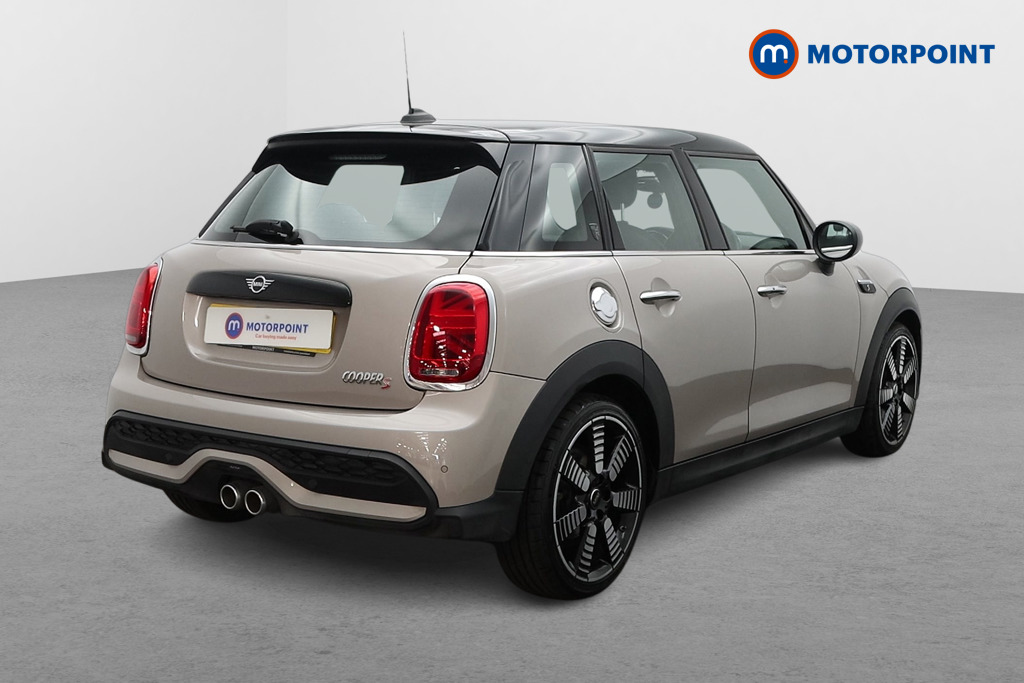 Mini Hatchback Cooper S Exclusive Automatic Petrol Hatchback - Stock Number (1573564) - Drivers side rear corner