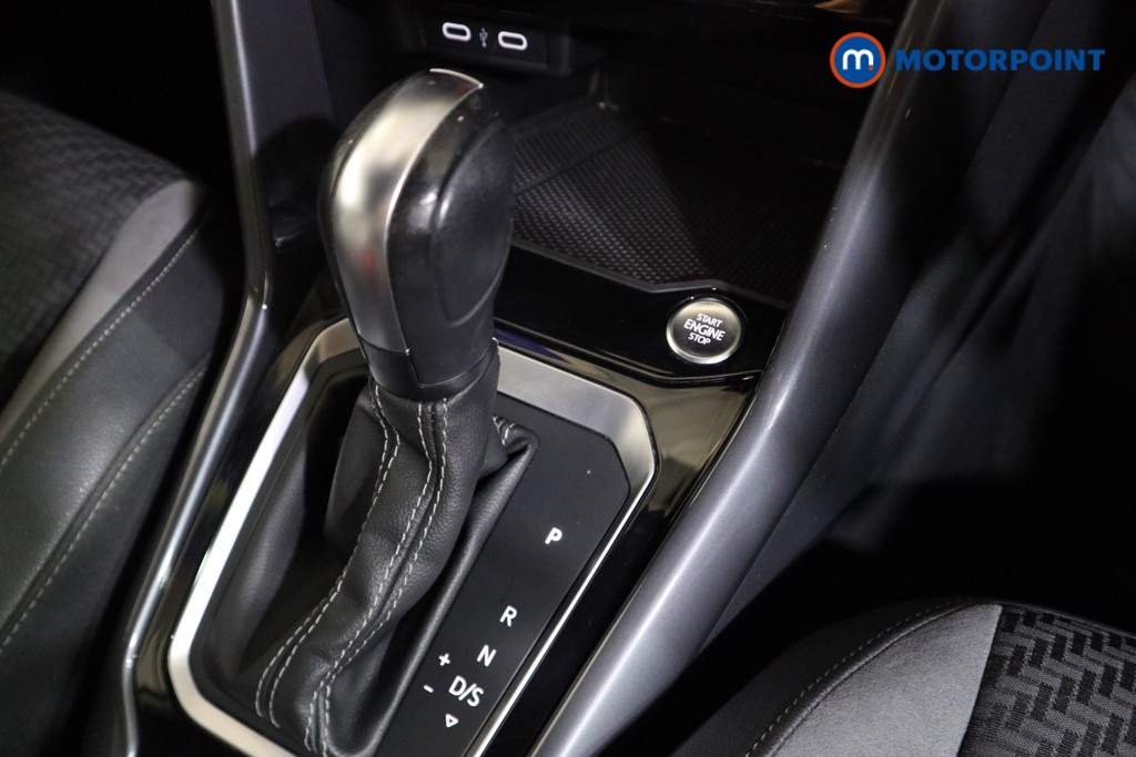 Volkswagen T-Roc R-Line Automatic Petrol SUV - Stock Number (1573684) - 8th supplementary image