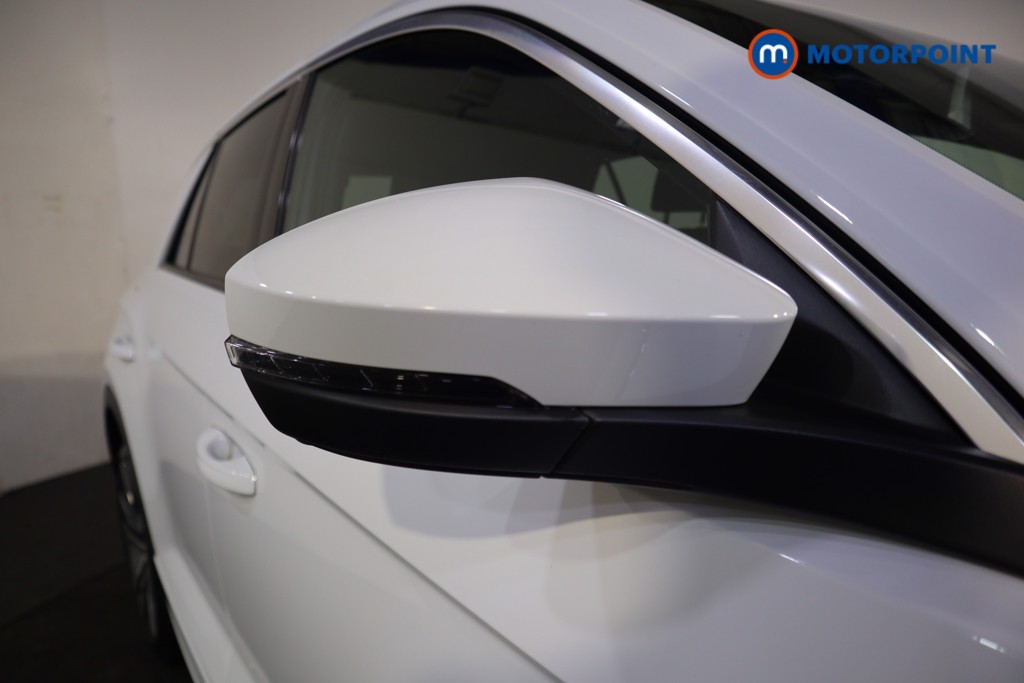 Volkswagen T-Roc R-Line Automatic Petrol SUV - Stock Number (1573684) - 23rd supplementary image