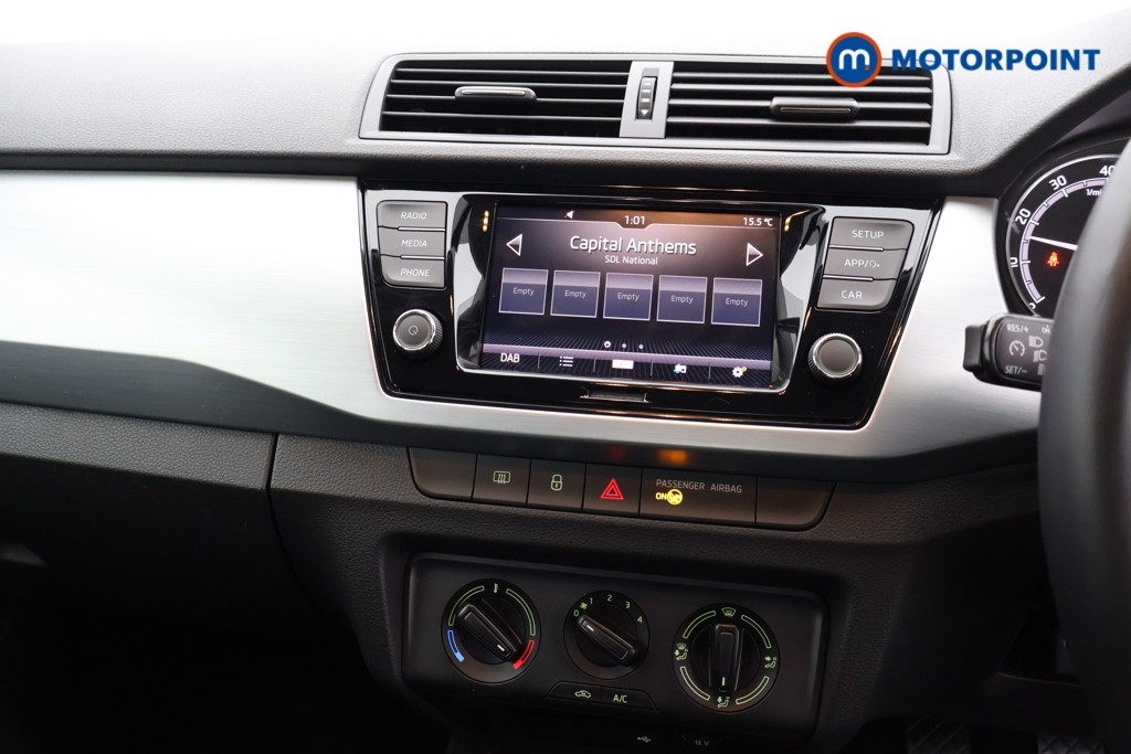 Skoda Fabia Colour Edition Manual Petrol Hatchback - Stock Number (1573890) - 5th supplementary image