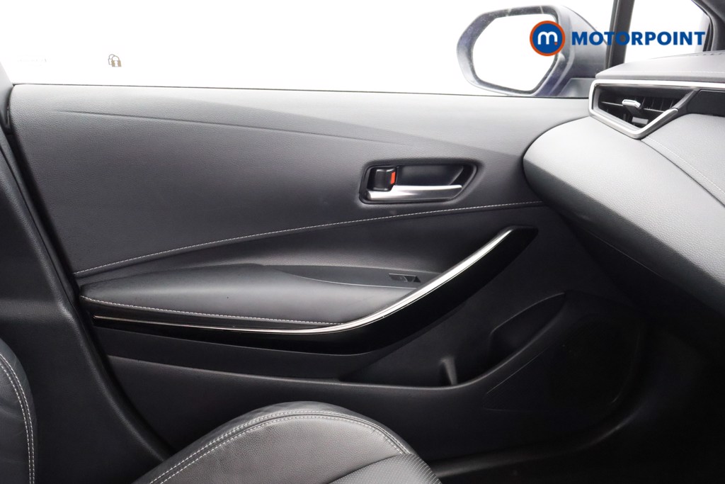 Toyota Corolla Excel Automatic Petrol-Electric Hybrid Hatchback - Stock Number (1573894) - 7th supplementary image