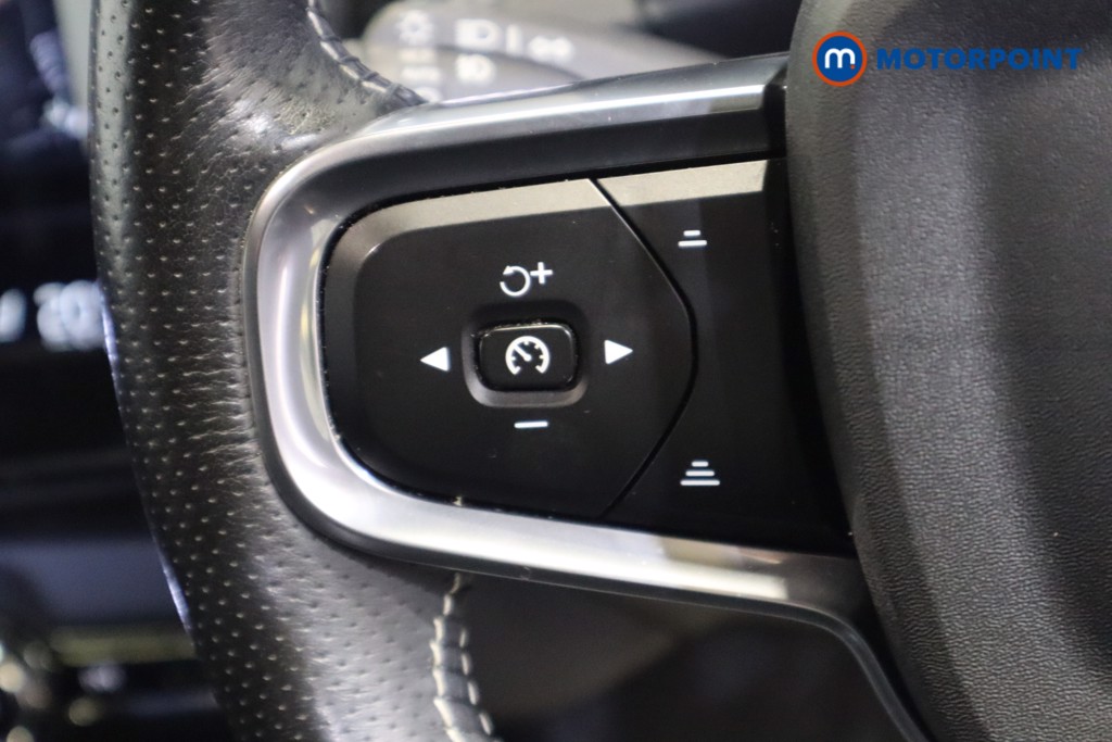 Volvo Xc40 R Design Automatic Petrol Plug-In Hybrid SUV - Stock Number (1573907) - 11th supplementary image