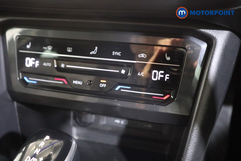 Volkswagen Tiguan R-Line Automatic Petrol Plug-In Hybrid SUV - Stock Number (1574307) - 7th supplementary image