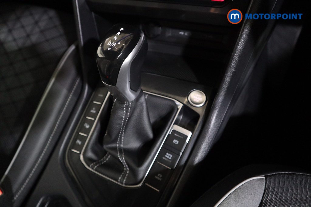 Volkswagen Tiguan R-Line Automatic Petrol Plug-In Hybrid SUV - Stock Number (1574307) - 8th supplementary image