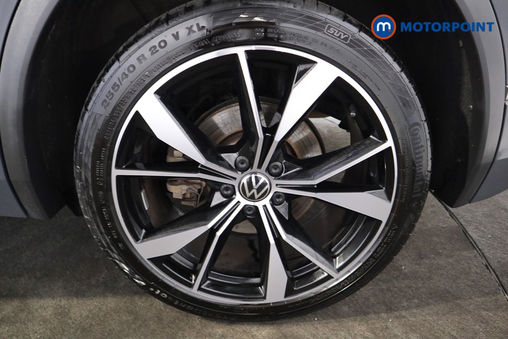 Volkswagen Tiguan R-Line Automatic Petrol Plug-In Hybrid SUV - Stock Number (1574307) - 18th supplementary image