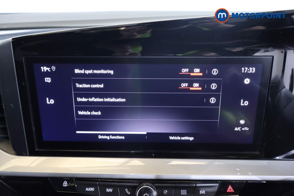 Vauxhall Mokka Ultimate Automatic Electric SUV - Stock Number (1574523) - 9th supplementary image