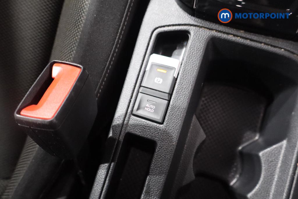 Volkswagen T-Roc Black Edition Manual Petrol SUV - Stock Number (1574639) - 6th supplementary image