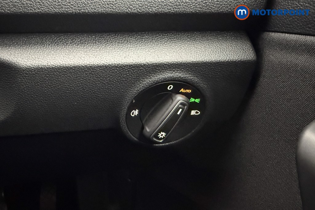 Volkswagen T-Roc Black Edition Manual Petrol SUV - Stock Number (1574640) - 8th supplementary image