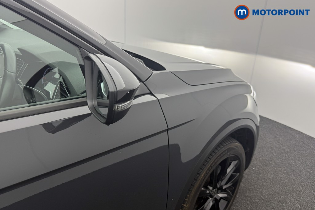 Volkswagen T-Roc Black Edition Manual Petrol SUV - Stock Number (1574640) - 13th supplementary image