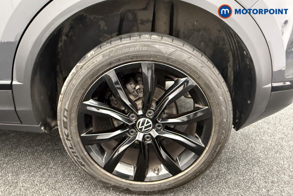 Volkswagen T-Roc Black Edition Manual Petrol SUV - Stock Number (1574640) - 28th supplementary image