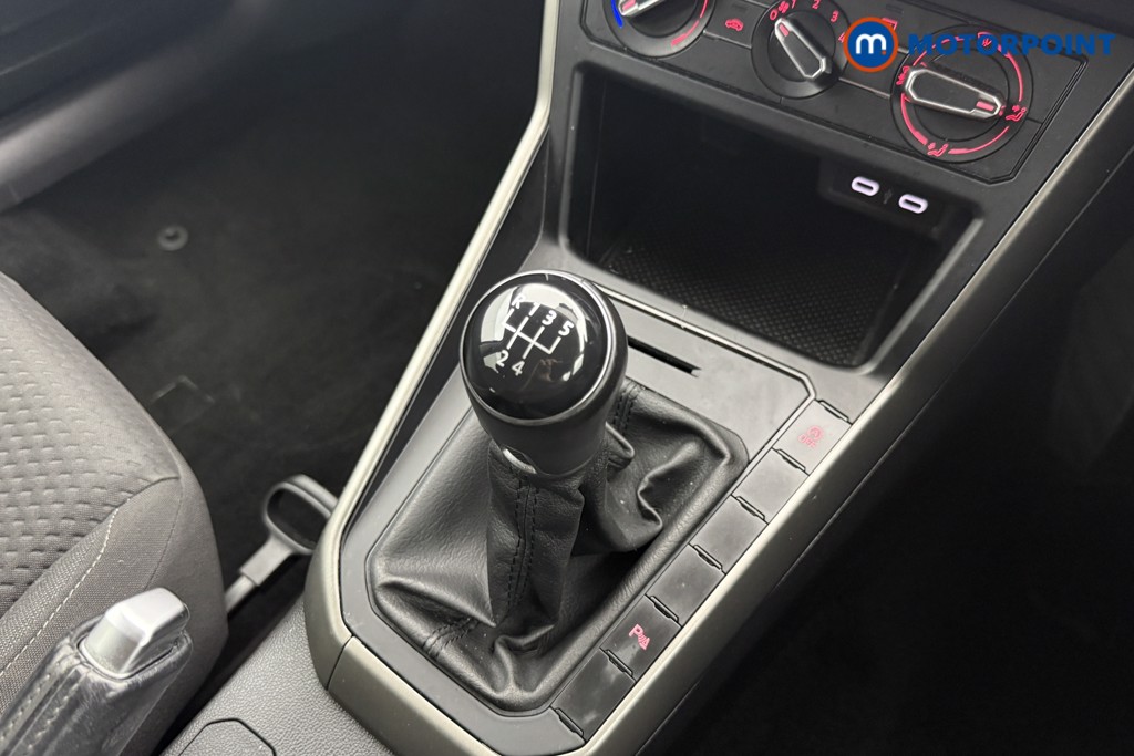 Volkswagen Polo Match Manual Petrol Hatchback - Stock Number (1574837) - 5th supplementary image