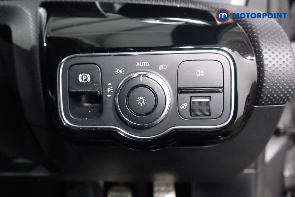 Mercedes-Benz A Class Amg Line Manual Petrol Saloon - Stock Number (1574878) - 23rd supplementary image