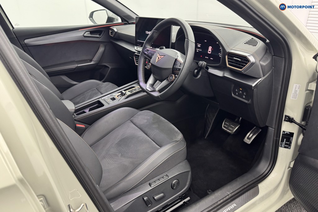Cupra Leon V2 Automatic Petrol Hatchback - Stock Number (1575496) - 6th supplementary image