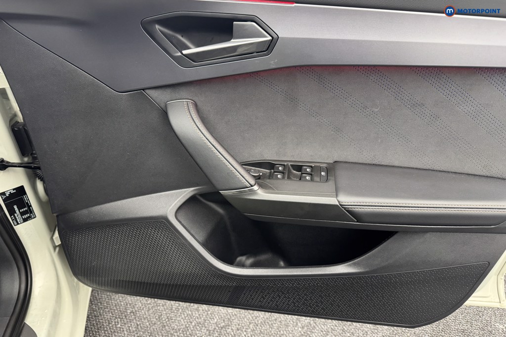 Cupra Leon V2 Automatic Petrol Hatchback - Stock Number (1575496) - 17th supplementary image