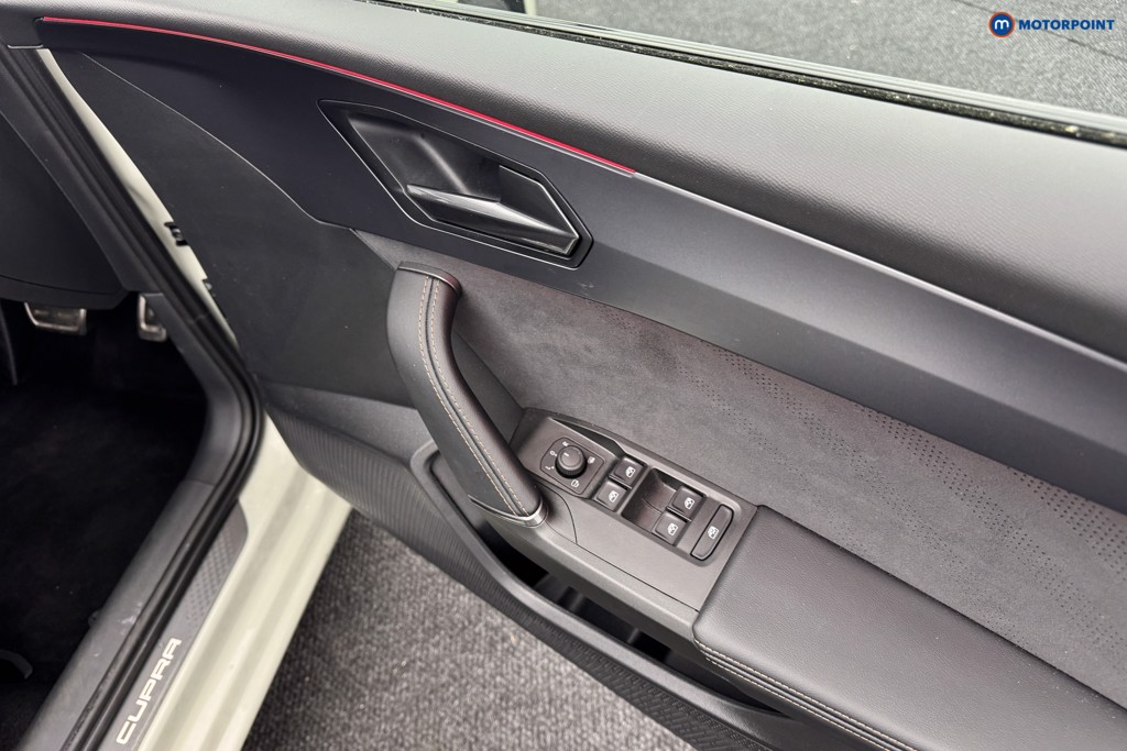 Cupra Leon V2 Automatic Petrol Hatchback - Stock Number (1575496) - 18th supplementary image