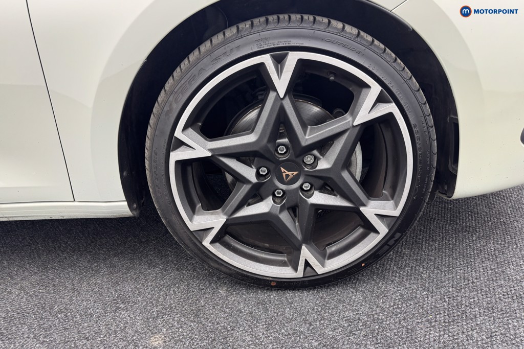 Cupra Leon V2 Automatic Petrol Hatchback - Stock Number (1575496) - 31st supplementary image