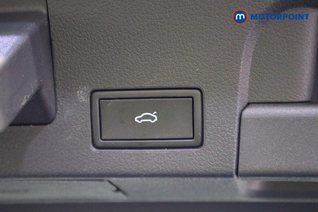 Volkswagen Arteon R-Line Automatic Petrol Hatchback - Stock Number (1575745) - 17th supplementary image
