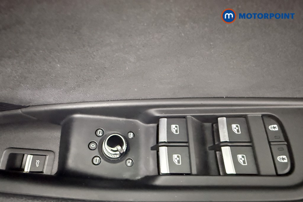 Audi A4 Black Edition Automatic Petrol Saloon - Stock Number (1575910) - 19th supplementary image