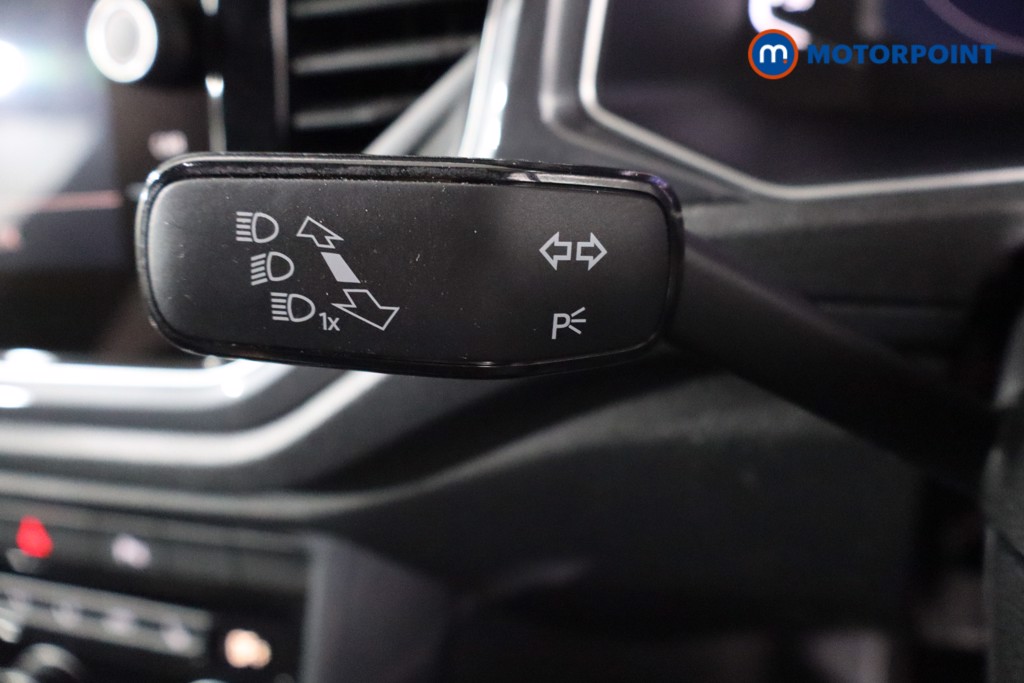 Volkswagen T-Roc R-Line Automatic Petrol SUV - Stock Number (1575936) - 21st supplementary image