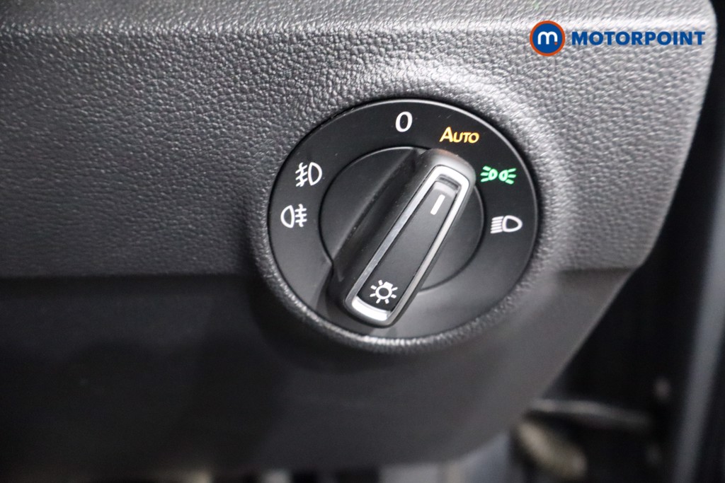 Volkswagen T-Roc R-Line Automatic Petrol SUV - Stock Number (1575936) - 22nd supplementary image