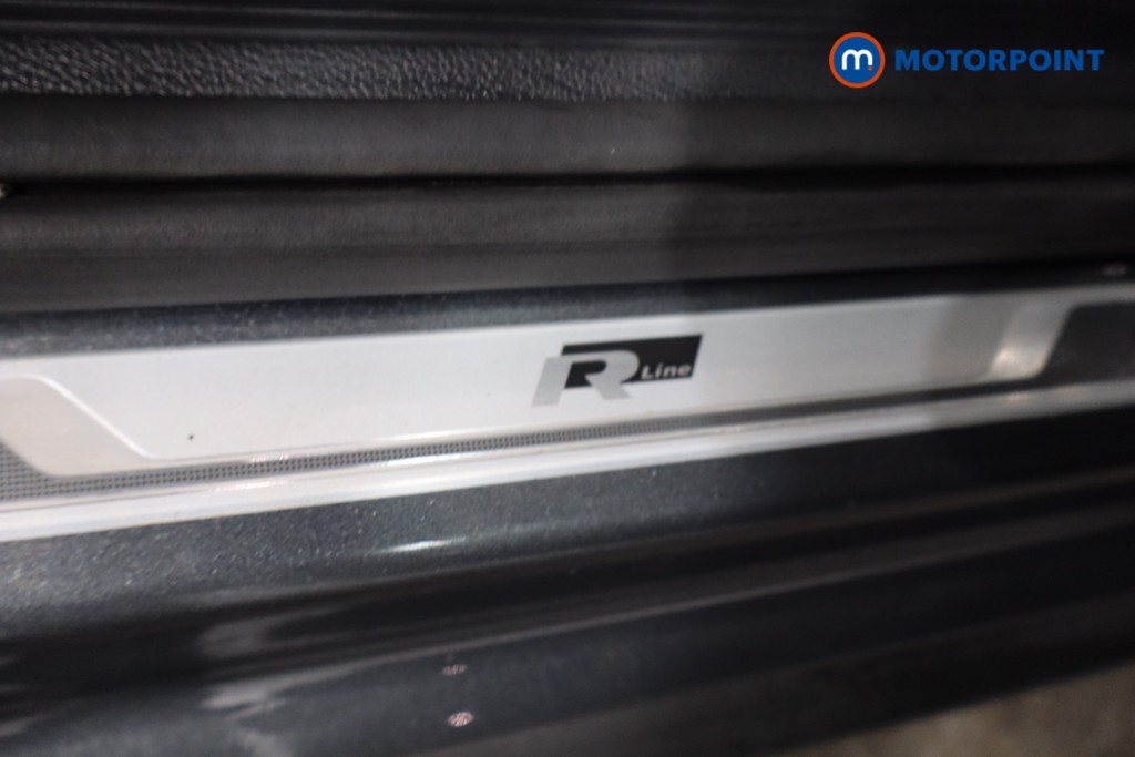 Volkswagen T-Roc R-Line Automatic Petrol SUV - Stock Number (1575936) - 24th supplementary image