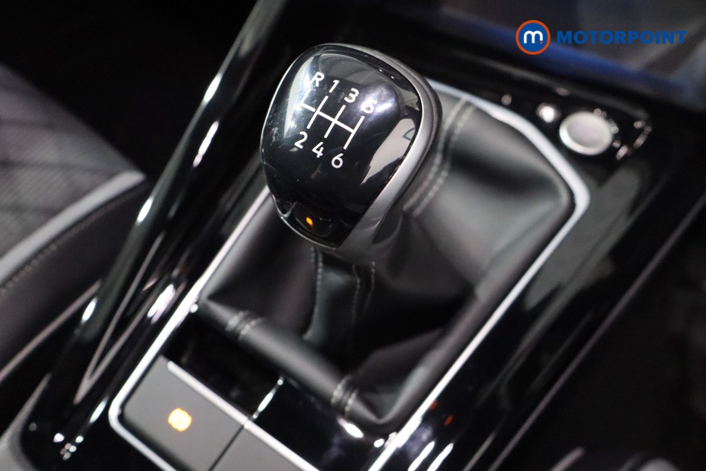 Volkswagen Golf R-Line Manual Petrol Hatchback - Stock Number (1575990) - 14th supplementary image
