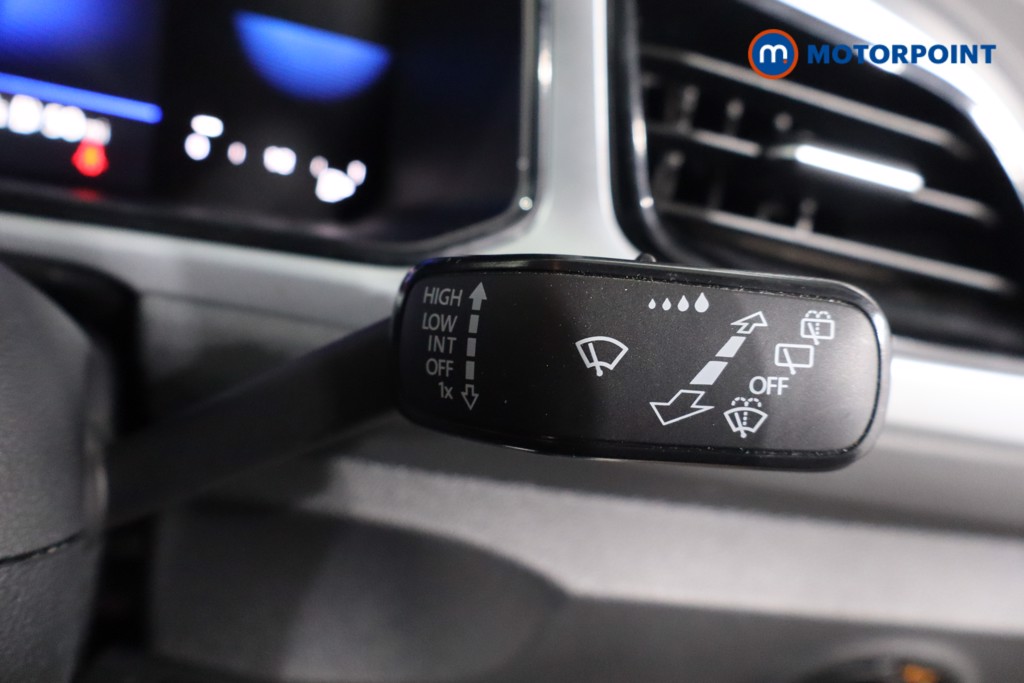 Volkswagen T-Roc Life Manual Petrol SUV - Stock Number (1576014) - 18th supplementary image