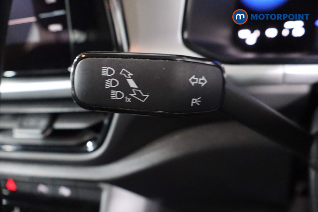 Volkswagen T-Roc Life Manual Petrol SUV - Stock Number (1576014) - 19th supplementary image