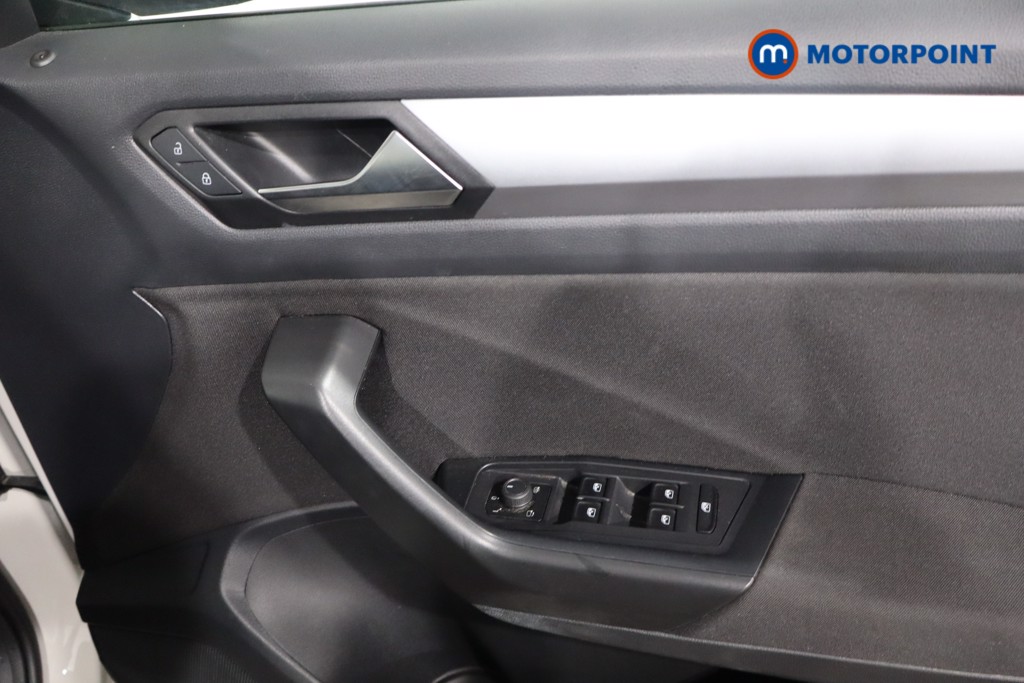Volkswagen T-Roc Life Manual Petrol SUV - Stock Number (1576014) - 22nd supplementary image