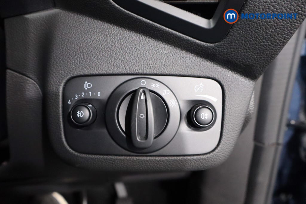 Ford C-Max Titanium Automatic Petrol People Carrier - Stock Number (1576018) - 20th supplementary image