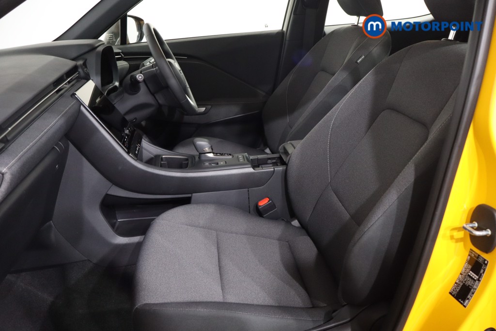 Lexus LBX Urban Automatic Petrol-Electric Hybrid SUV - Stock Number (1576625) - 4th supplementary image