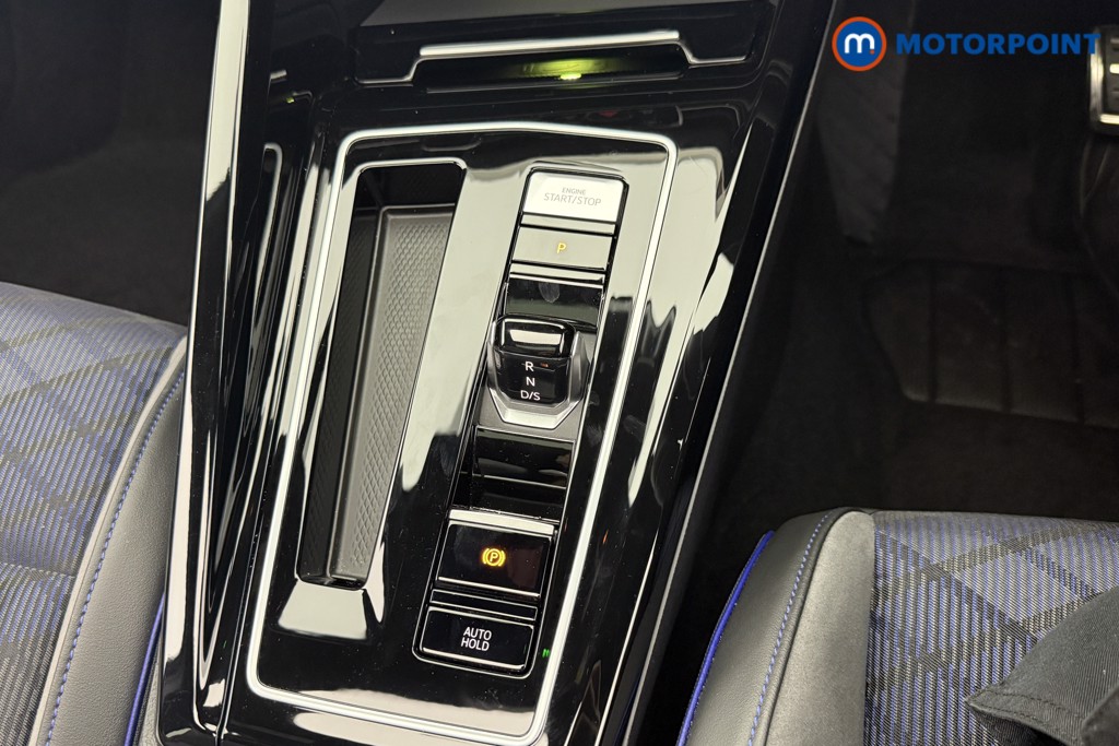 Volkswagen Golf R Automatic Petrol Hatchback - Stock Number (1577327) - 5th supplementary image