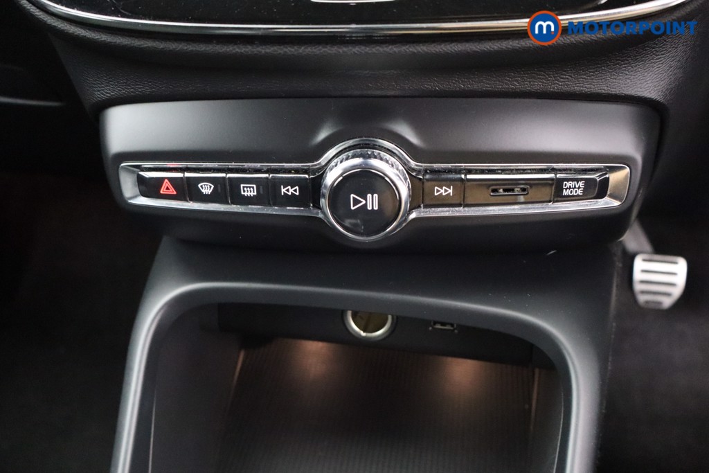 Volvo Xc40 R Design Manual Petrol SUV - Stock Number (1555069) - 10th supplementary image